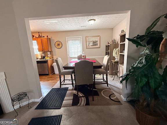 5th image of 143 Kirts Rdg