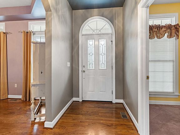 4th image of 130 Northgate Ct