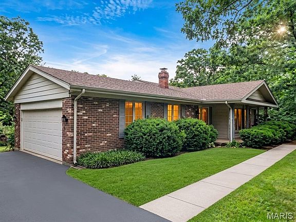 4th image of 43 E Nottingham Cir