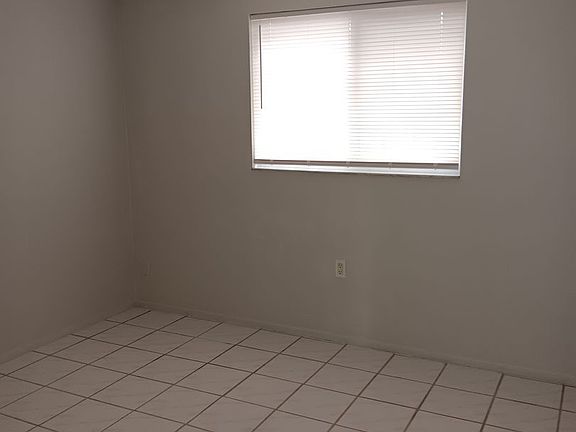 4th image of 5351 Seahorse Dr