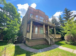 922 E 5th St, Duluth, MN 55805