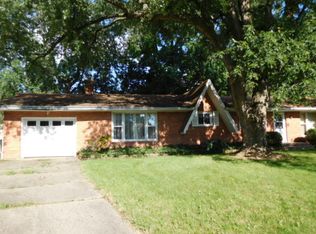 2 Welland Pl, Champaign, IL 61821