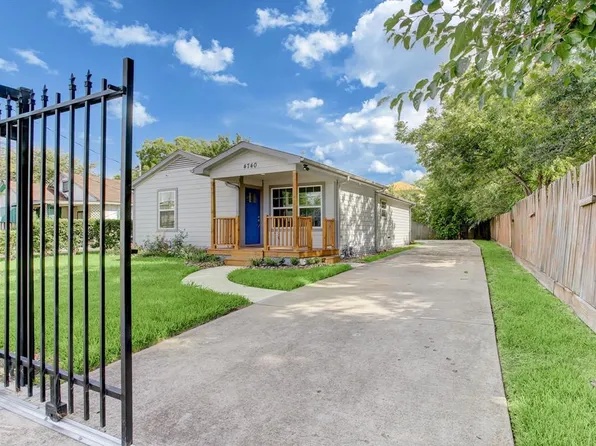 4740 Redbud St, Houston, TX 77033