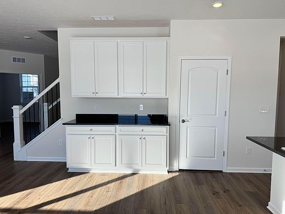 5th image of 1118 Solitary St Lot 2592