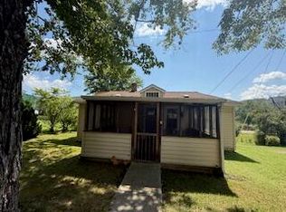 9598 Maury River Rd, Goshen, VA 24439