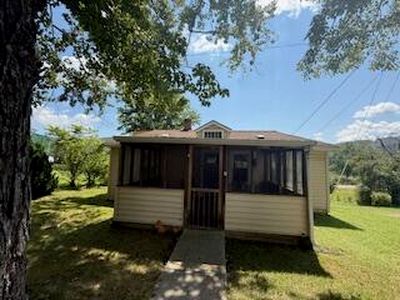 9598 Maury River Rd, Goshen, VA, 24439