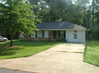 7503 Golden Meadows Rd, Greenwood, LA 71033
