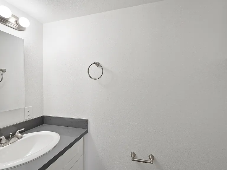 712 S Fernwood St — Photo 28