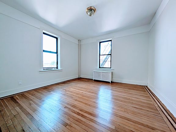 3rd image of 110 New York Ave APT 5K