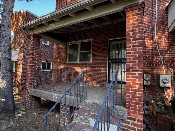 211 49th St NE, Washington, DC 20019