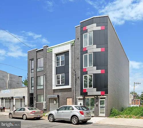 2405 Ridge Ave #2 Photo 1