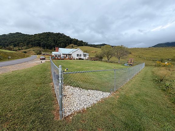 2nd image of 104 Clark Rd