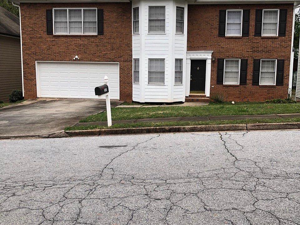 1st image of 2825 Oak Meadow Dr