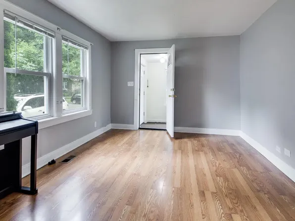 1745 Brown Ave #1, Evanston, IL 60201