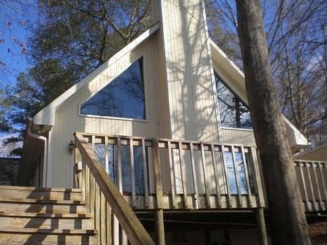 2nd image of 135 E Bearcreek Rd