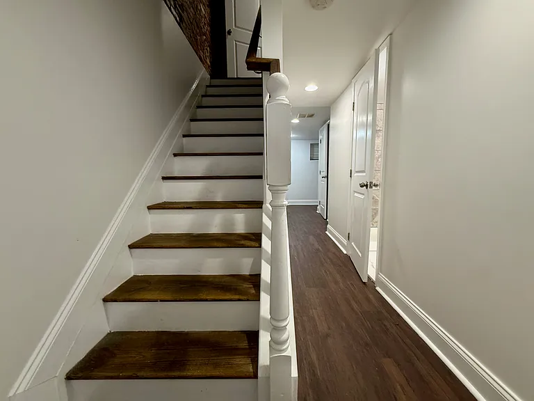 304 S Conkling St — Photo 26