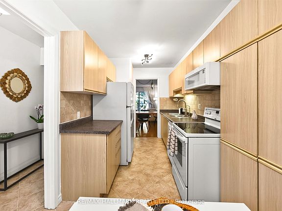 5th image of 30 Livingston Rd #15