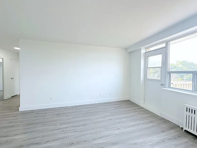 79 Jameson Ave #301 — Photo 6