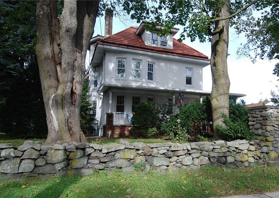 261 Saint Johns Ave Yonkers NY Zillow