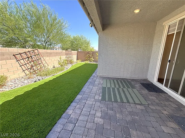8948 Marigold Creek St — Photo 37
