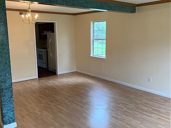 3rd image of 4401 Foxden Dr