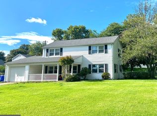 2410 Kinderbrook Ln, Bowie, MD 20715