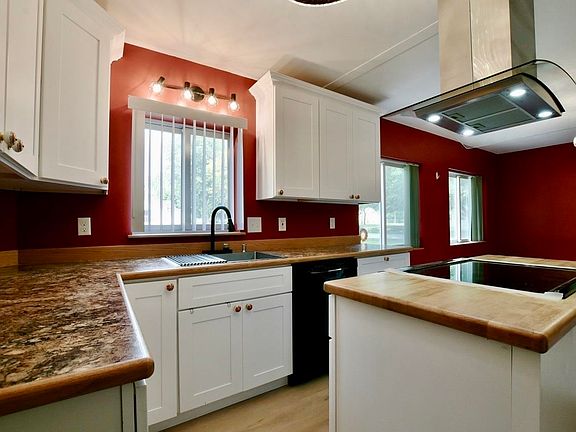 5th image of 3115 Dawn Dr
