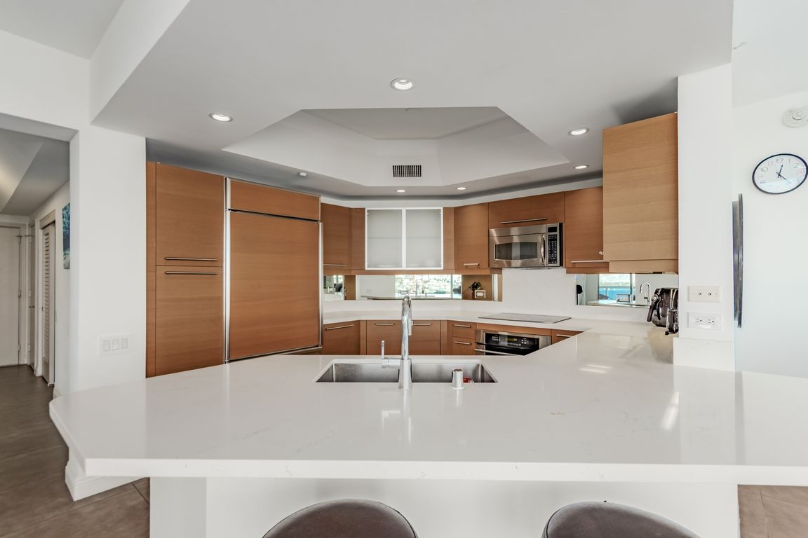 next background image