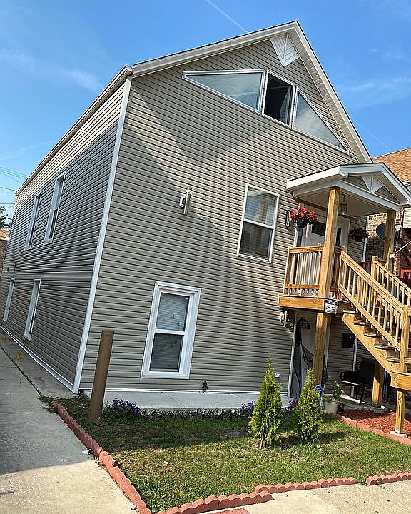 2nd image of 5530 W 22nd Pl