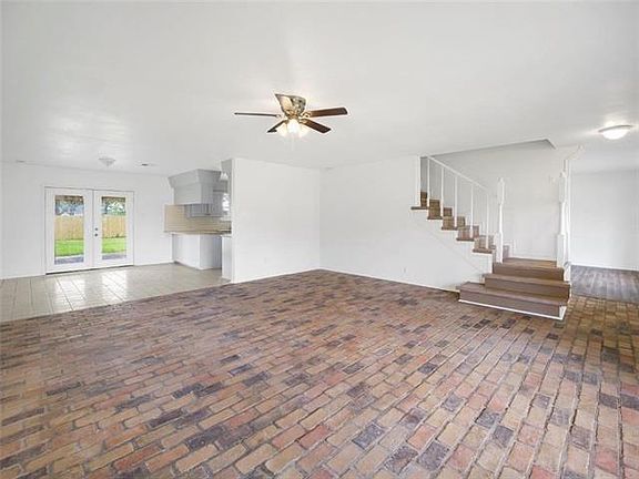 3rd image of 1307 W Jefferson St