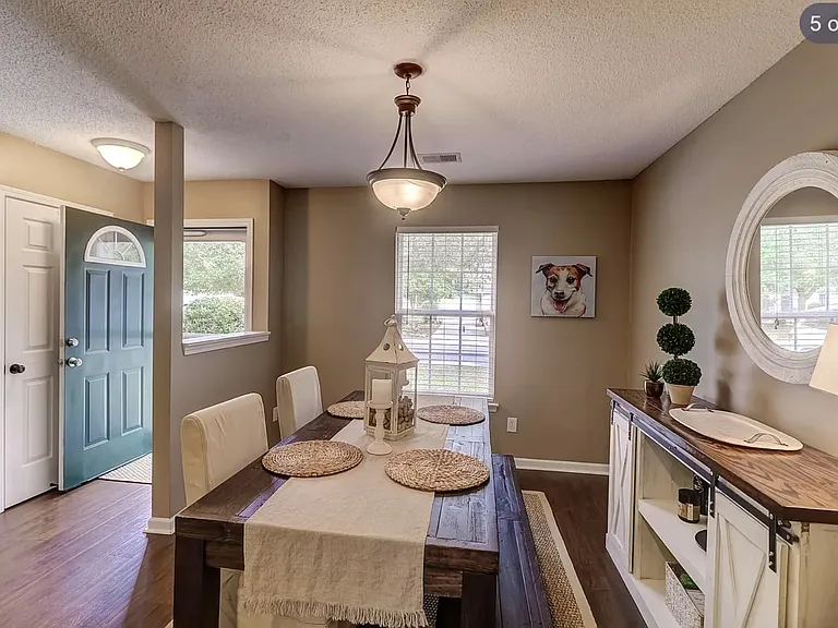 1691 Dexter Ln — Photo 5