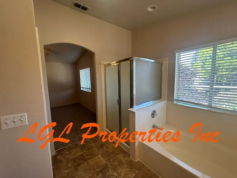 4116 Woodwillow Ln — Photo 31