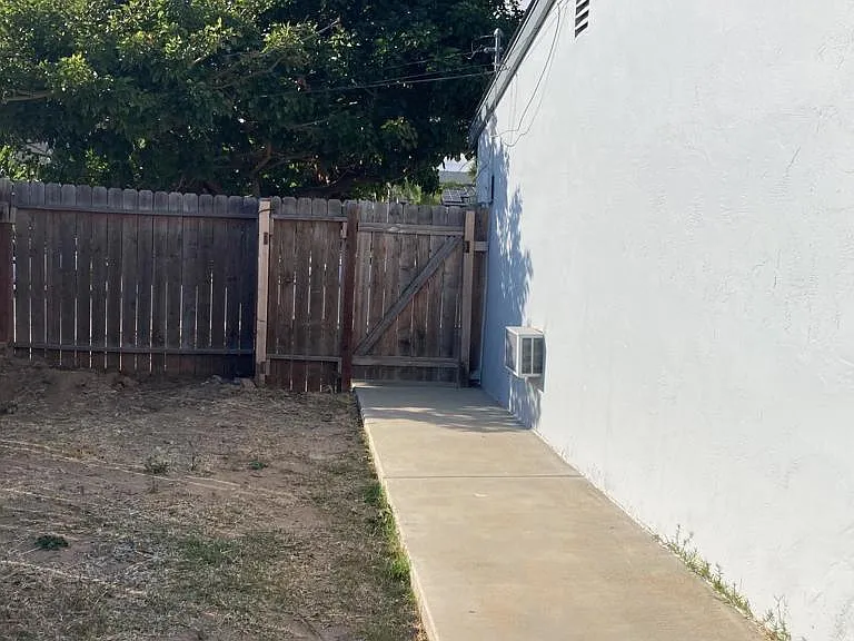 172 Palomar St — Photo 38