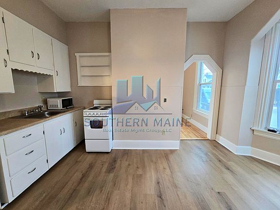 5th image of 10 Grove St #1