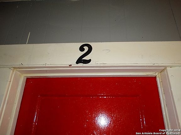 5th image of 146 Fairview Ave APT 2