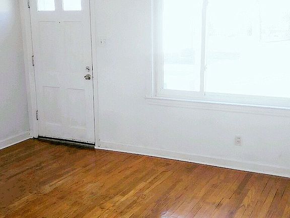 4th image of 10536 Saint Henry Ln