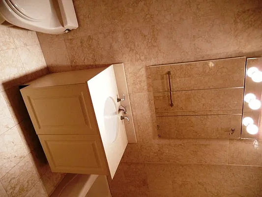 Rented by Goldfarb Properties | media 11