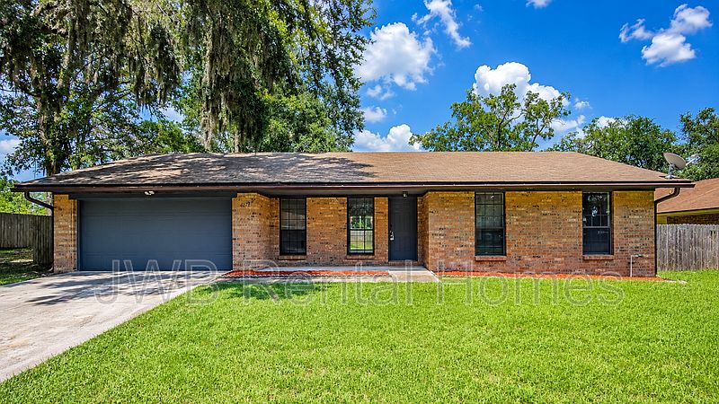 1st image of 6073 Cranberry Ln E