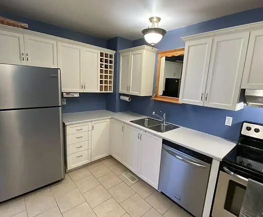 2nd image of 12 Sunridge Ln
