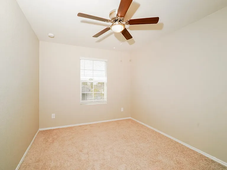775 Monarch Dr — Photo 17