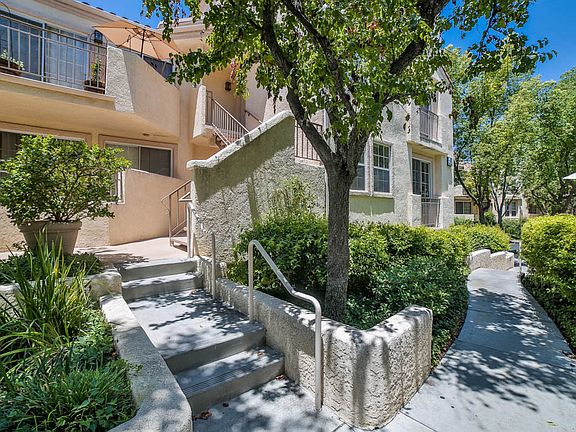 4th image of 24153 Del Monte Dr Unit 363