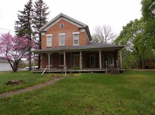 760 Goguac St W, Springfield, MI 49015