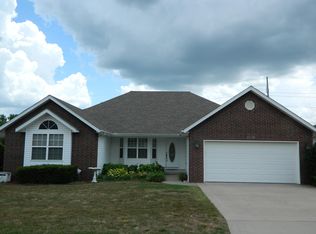 2116 E 25th St, Joplin, MO 64804