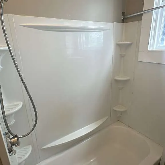 13 Sanford St #1F — Photo 7