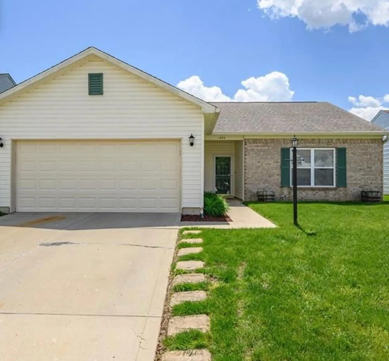 1293 Pamela Ct — Photo 1