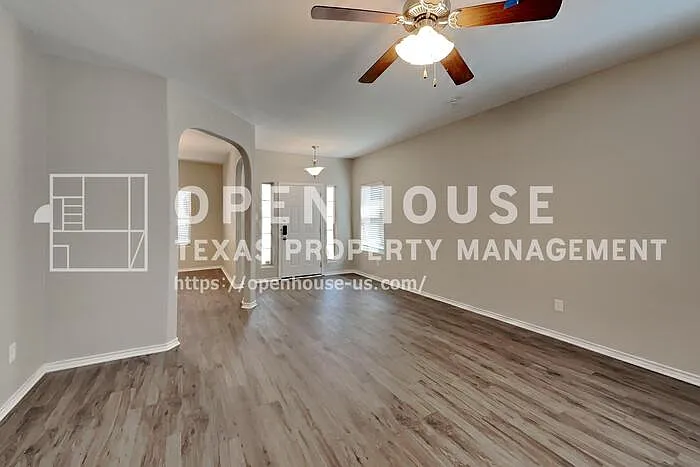 3 bed, 2.0 bath, 1712 sqft, $2,125 — Photo 3