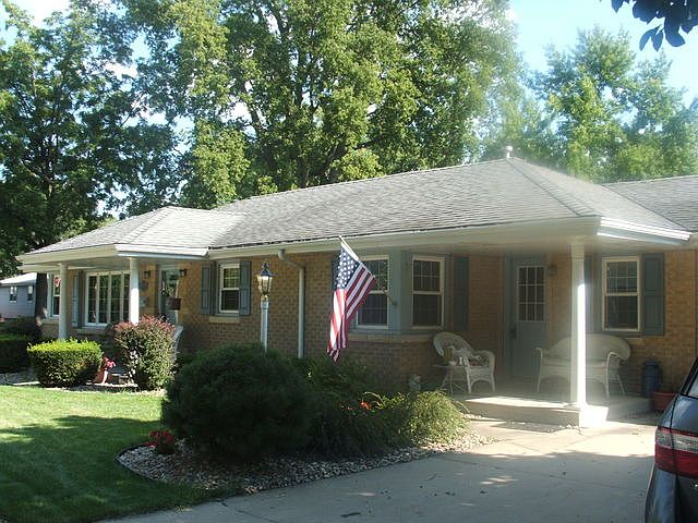 1st image of 211 S Blaine Ave