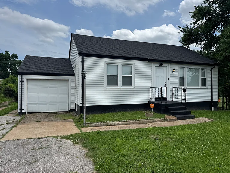 8536 Gilmore Ave — Photo 1