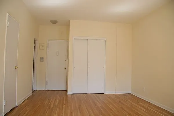 Rented by City Connections Realty | media 17