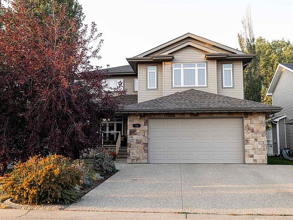 3rd image of 74 Linksview Dr